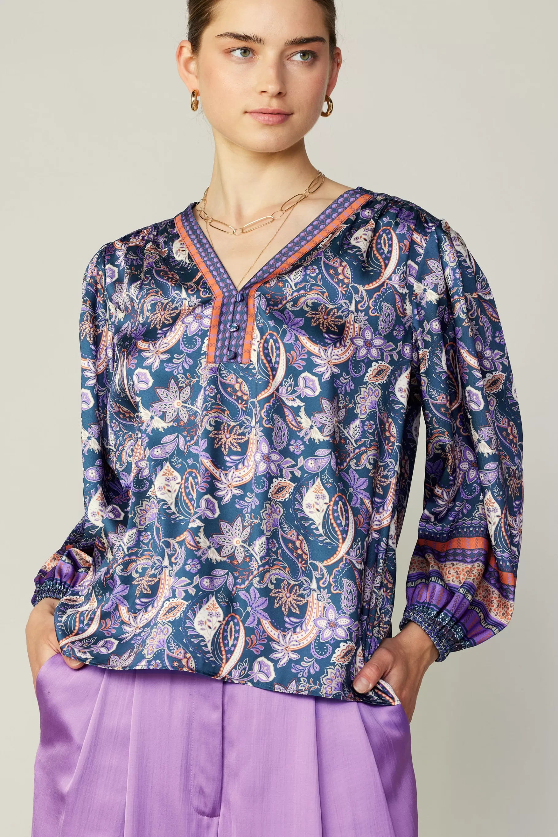 Current Air Long Sleeve Tops>Border Print Paisley Top INDIGOFLORALMLT