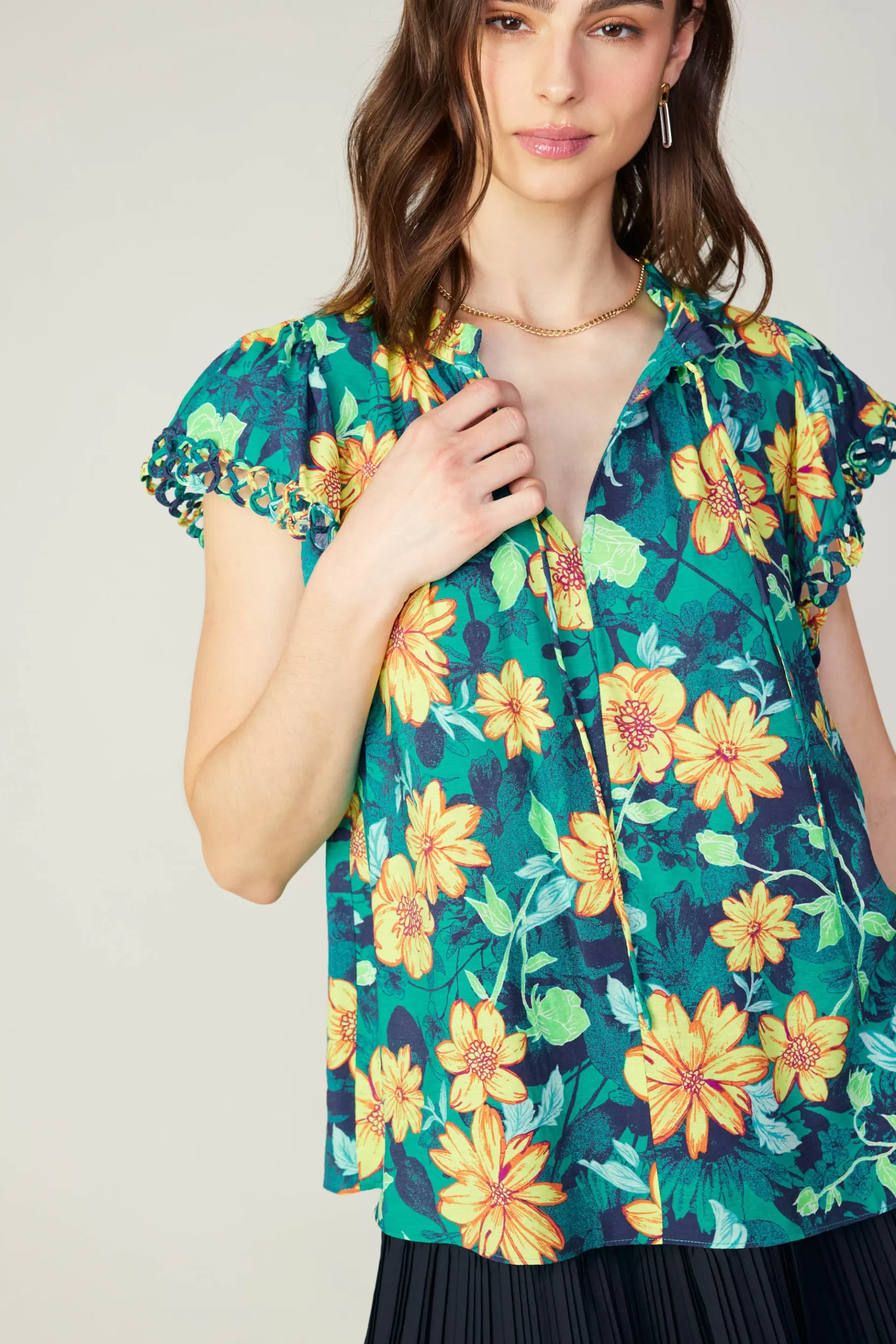Current Air Sleeveless Tops>Botanical Print Eyelet Blouse YELLOWFLORALMLT