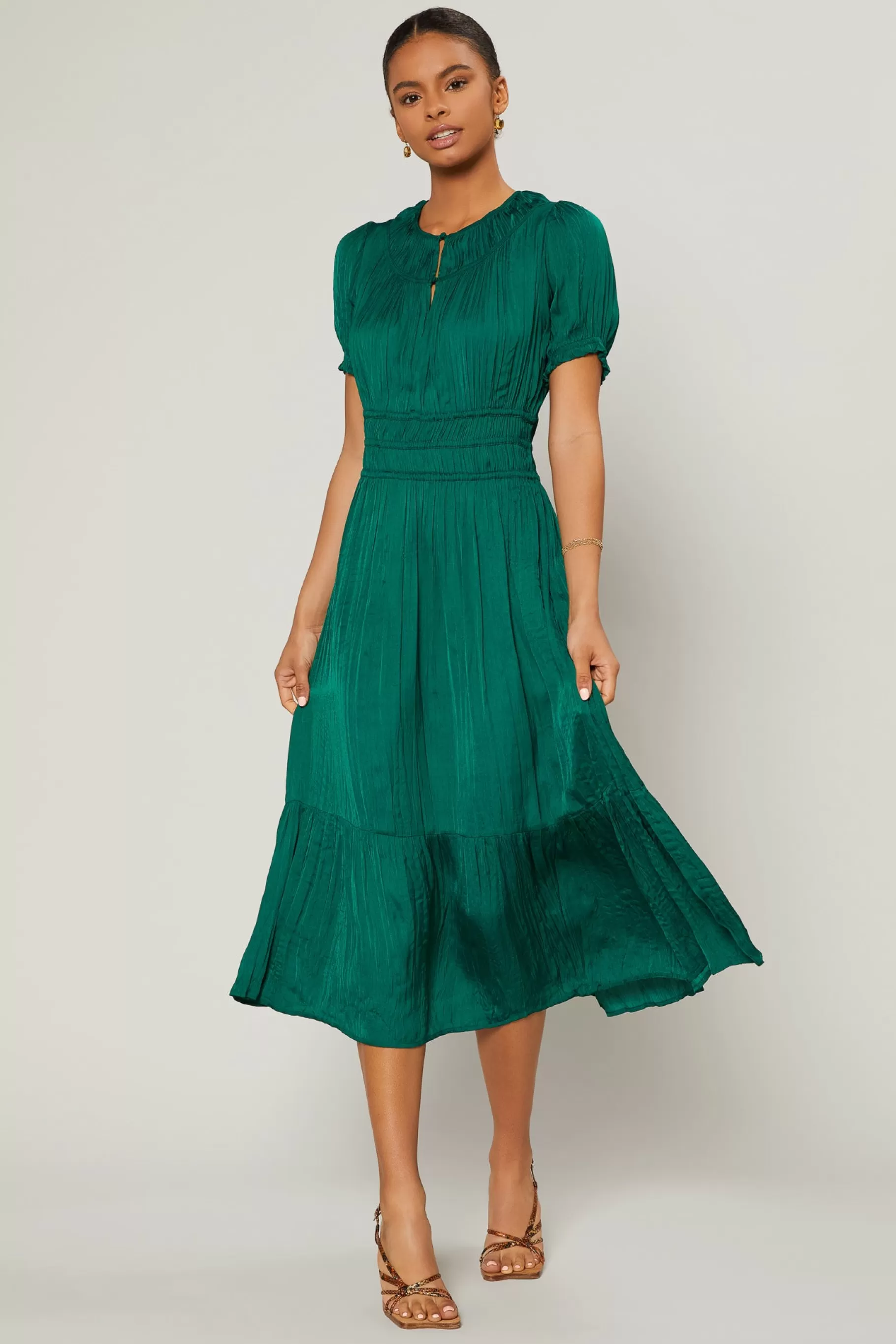 Current Air Midi Dresses>Brooklyn Pleated Midi Dress EMERALDGREEN