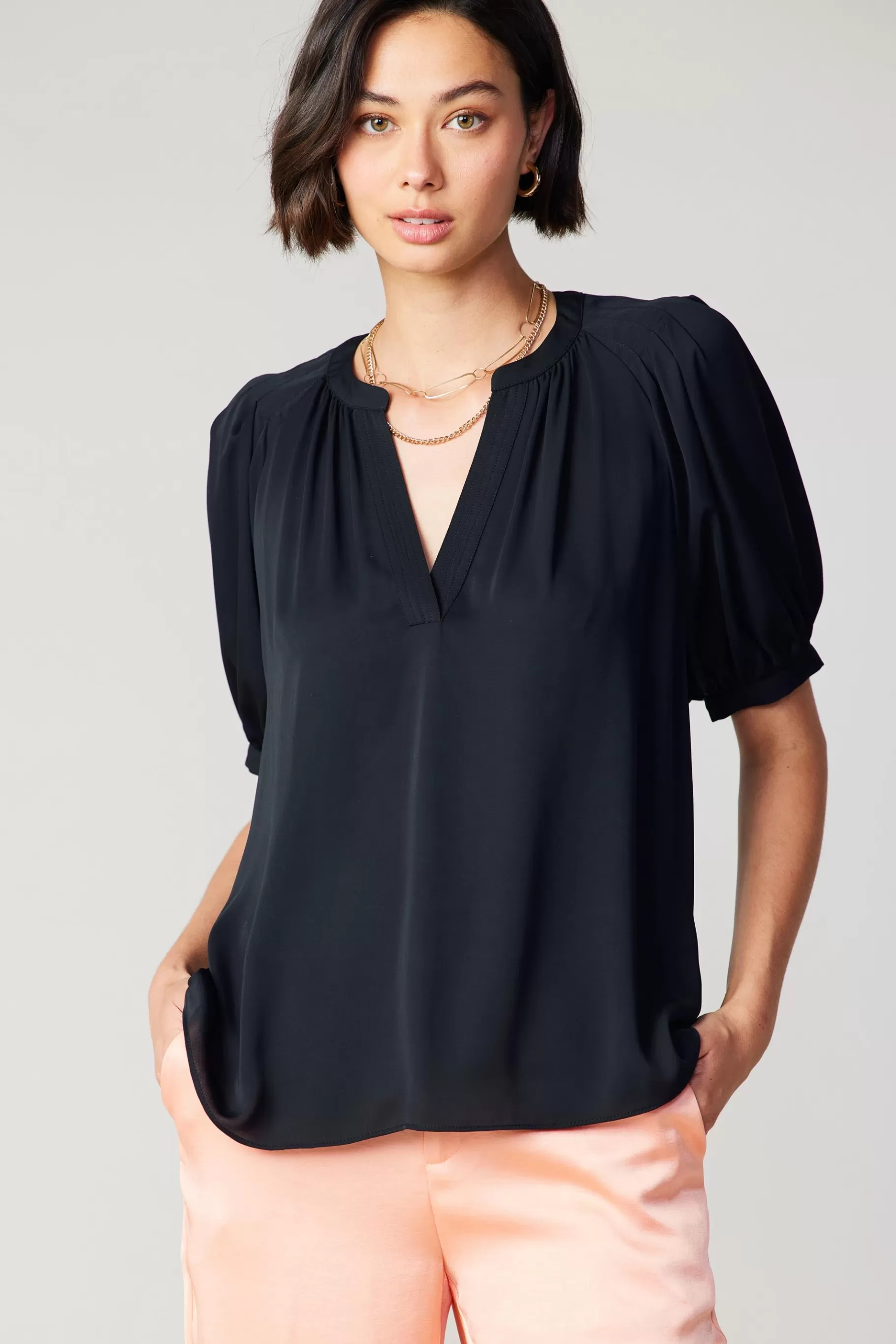 Current Air Short Sleeve Tops>Classic V Neck Blouse BLACK