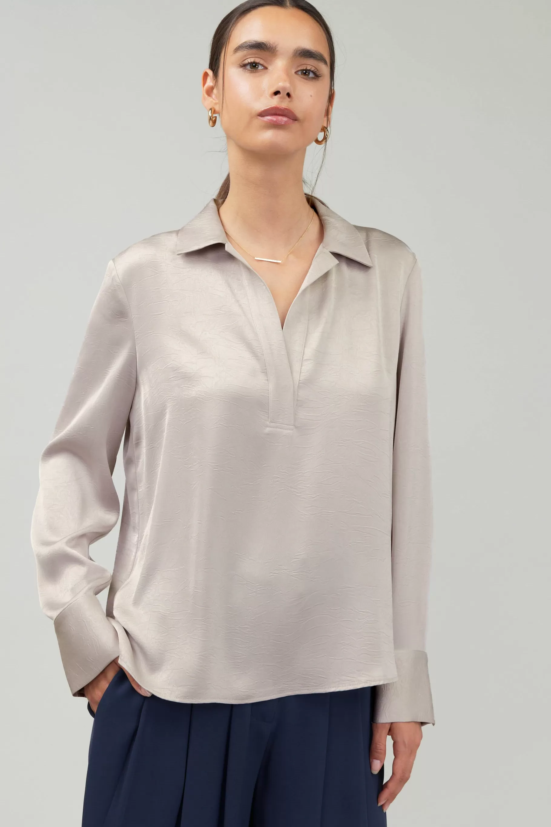 Current Air Long Sleeve Tops>Collared Splitneck Blouse SILVERSTONE