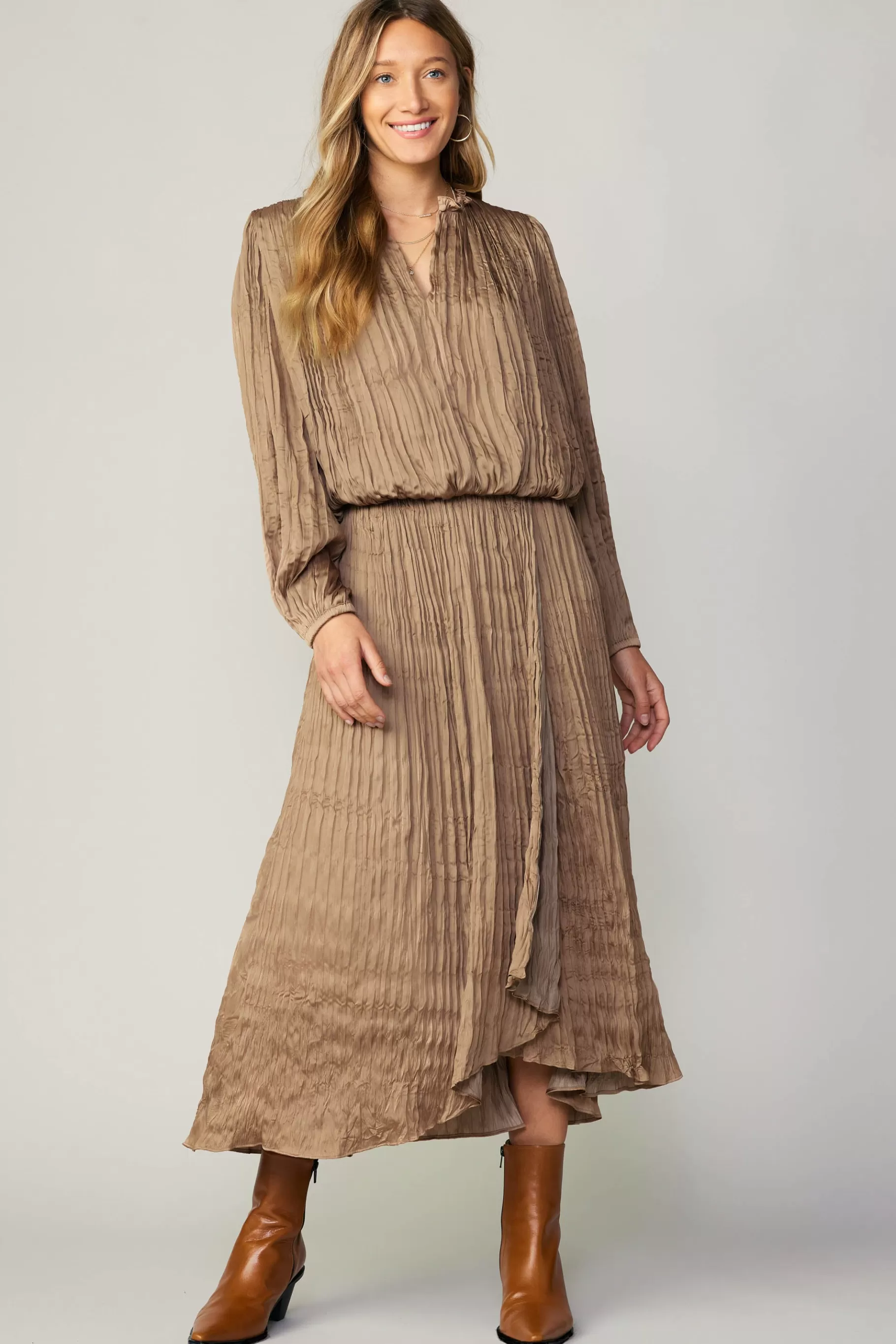 Current Air Skirts>Crinkle Plisse Midi Skirt LATTE
