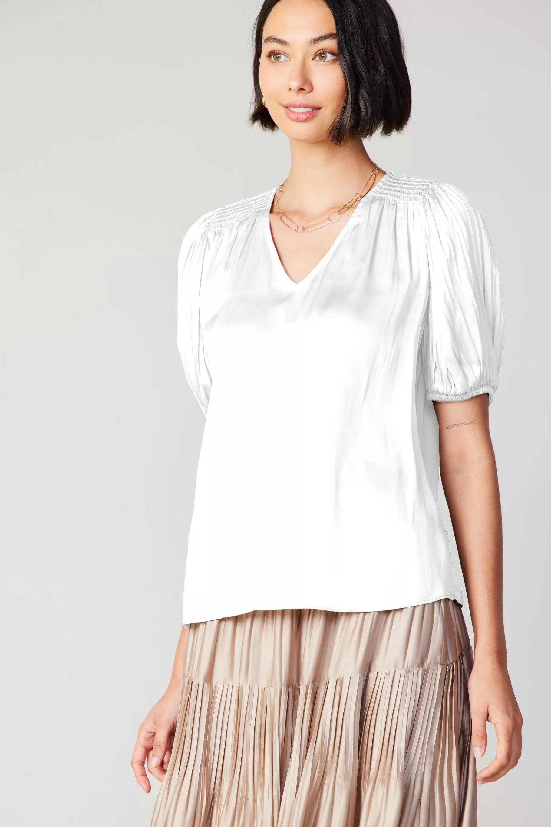 Current Air Short Sleeve Tops>Cuffed Pleated Yoke Top WHITE