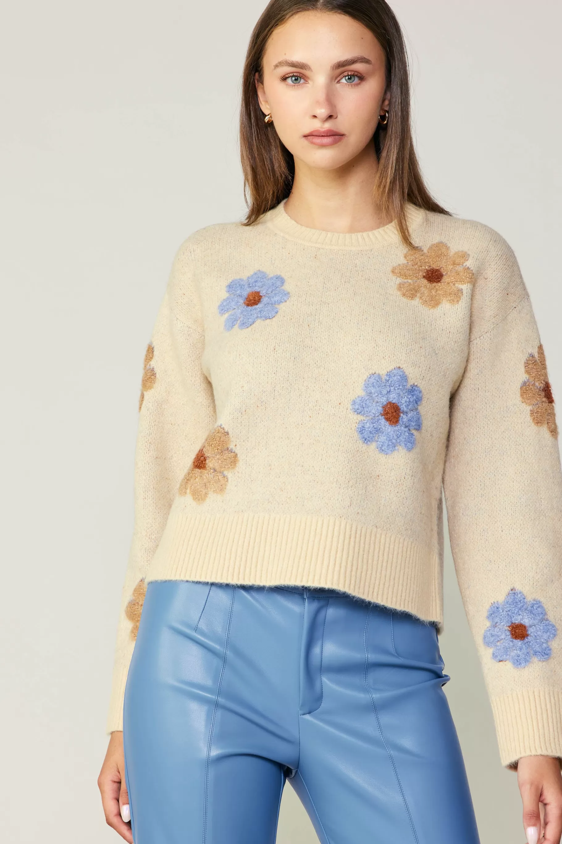 Current Air Knitwear | Sweaters>Daisy Embroidered Sweater CREAM