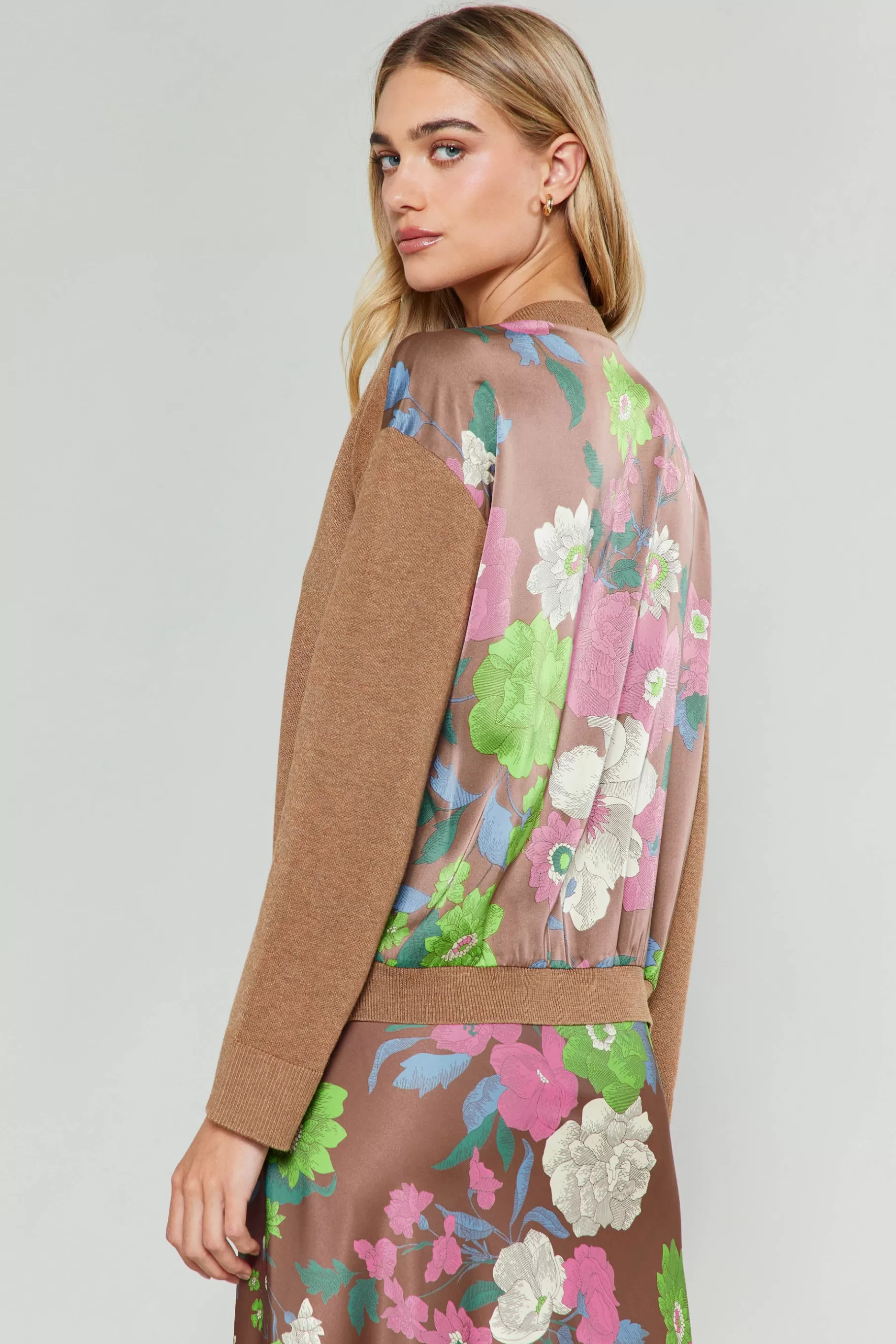 Current Air Knitwear | Cardigans>Floral Contrast Cardigan HAZELNUT