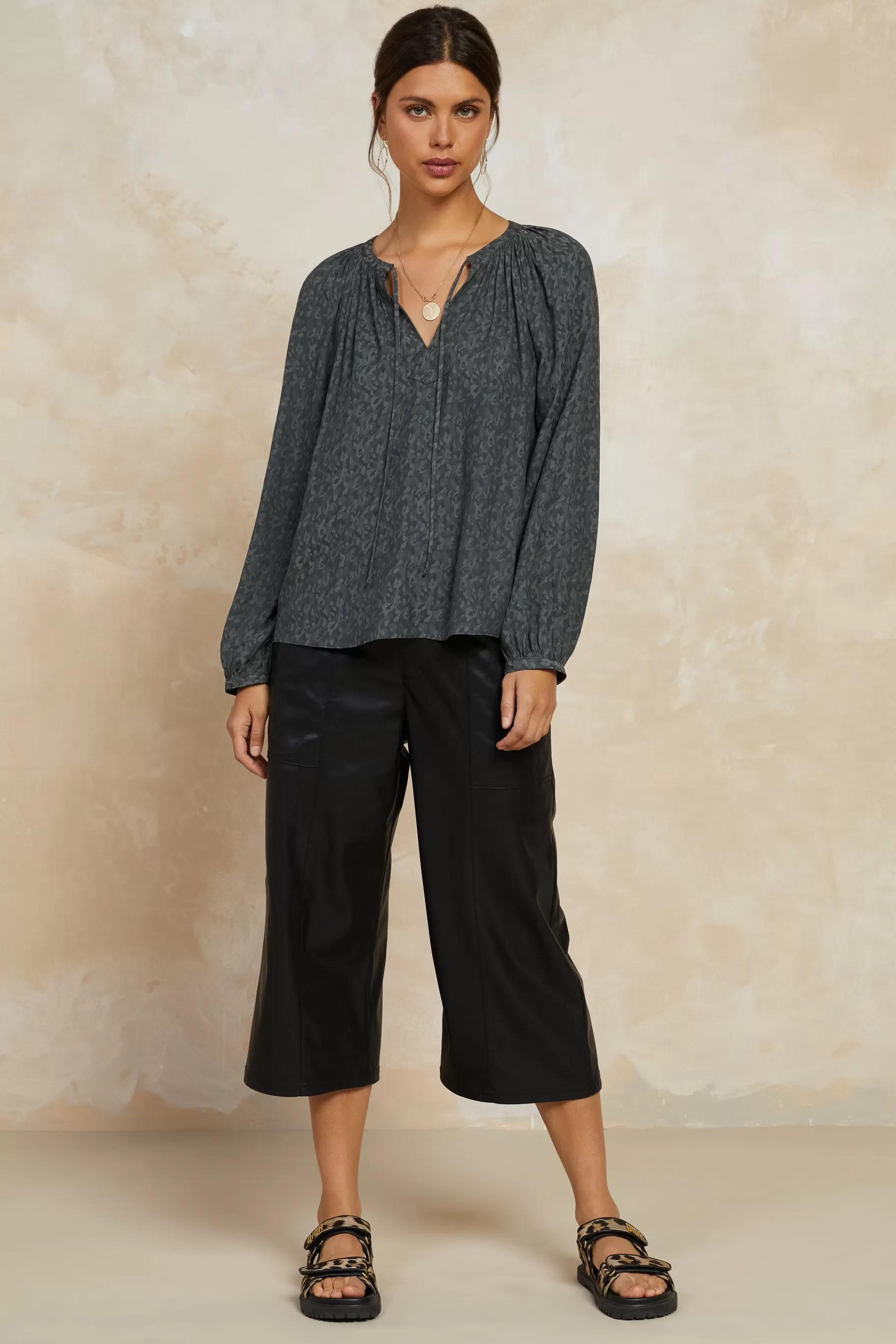 Current Air Long Sleeve Tops>Floral Jacquard Split Neck Top DARKOLIVE