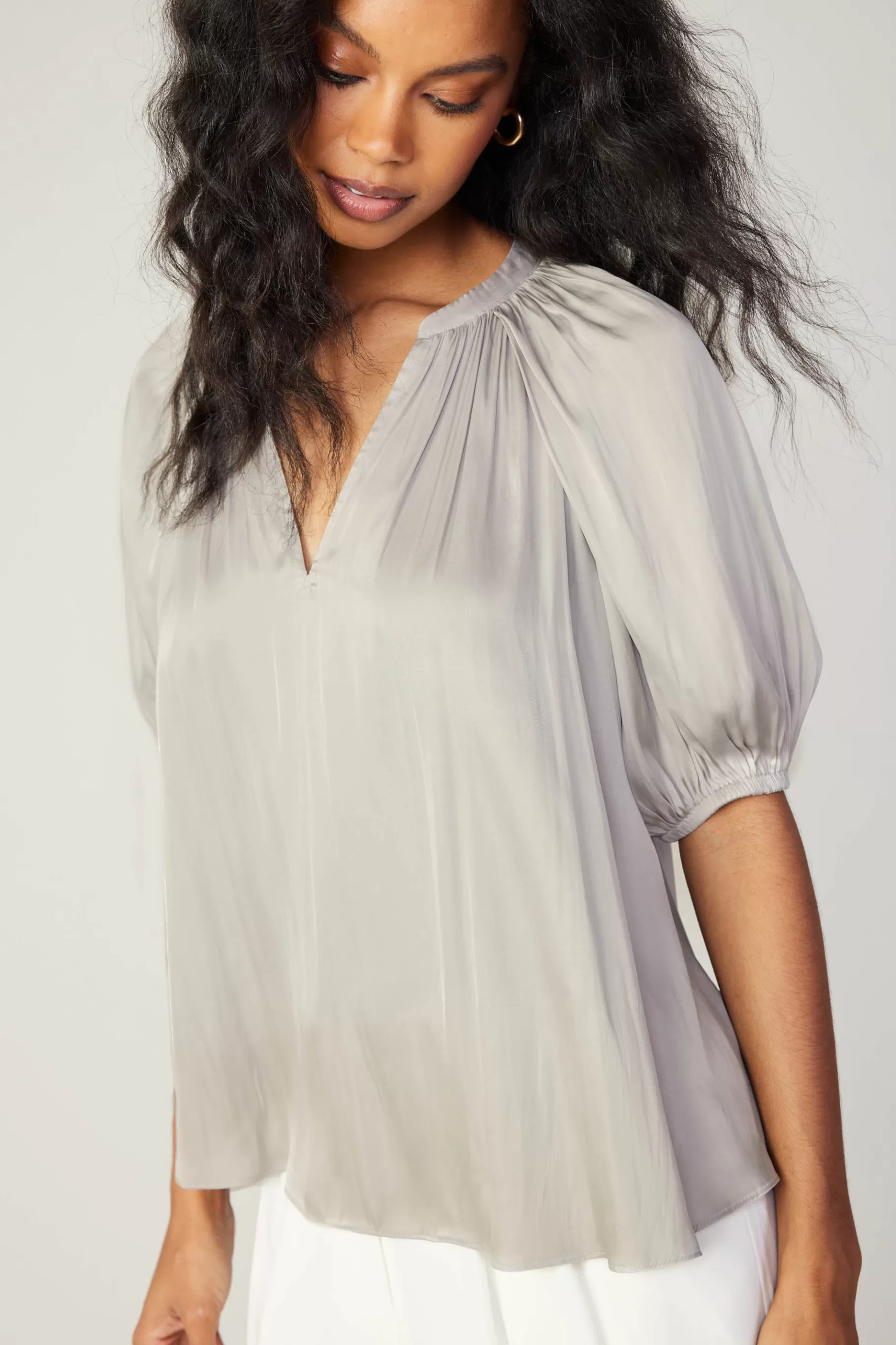 Current Air Short Sleeve Tops>Gathered Neckline Blouse STONEGREY