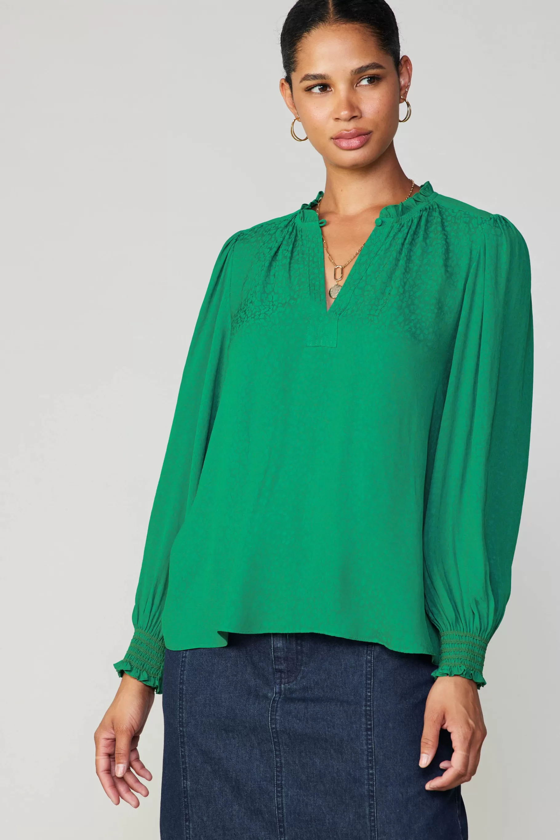 Current Air Long Sleeve Tops>Jacquard Ruffled Neck Blouse GREEN