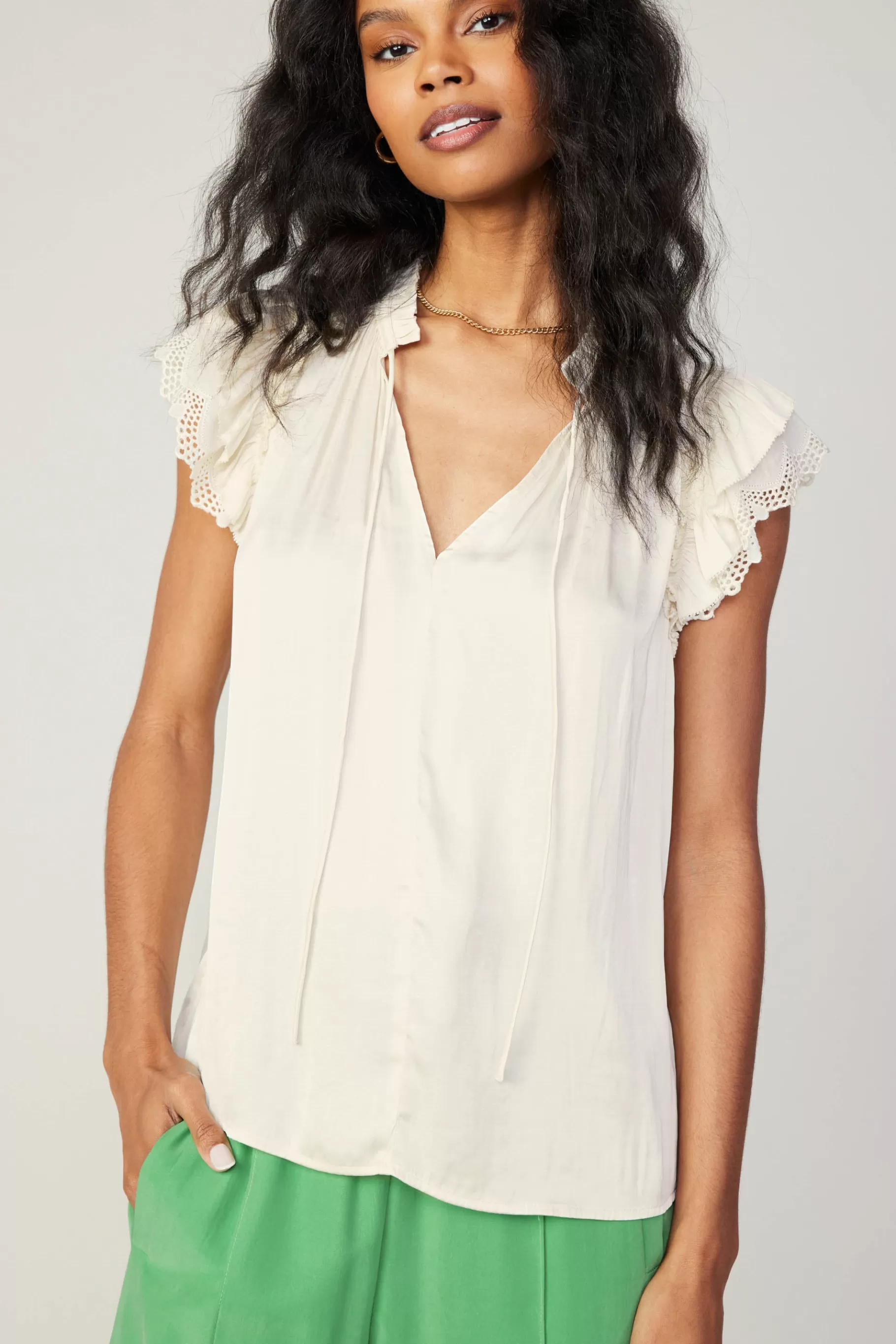 Current Air Short Sleeve Tops>Lace Flutter Sleeve Blouse CREAM