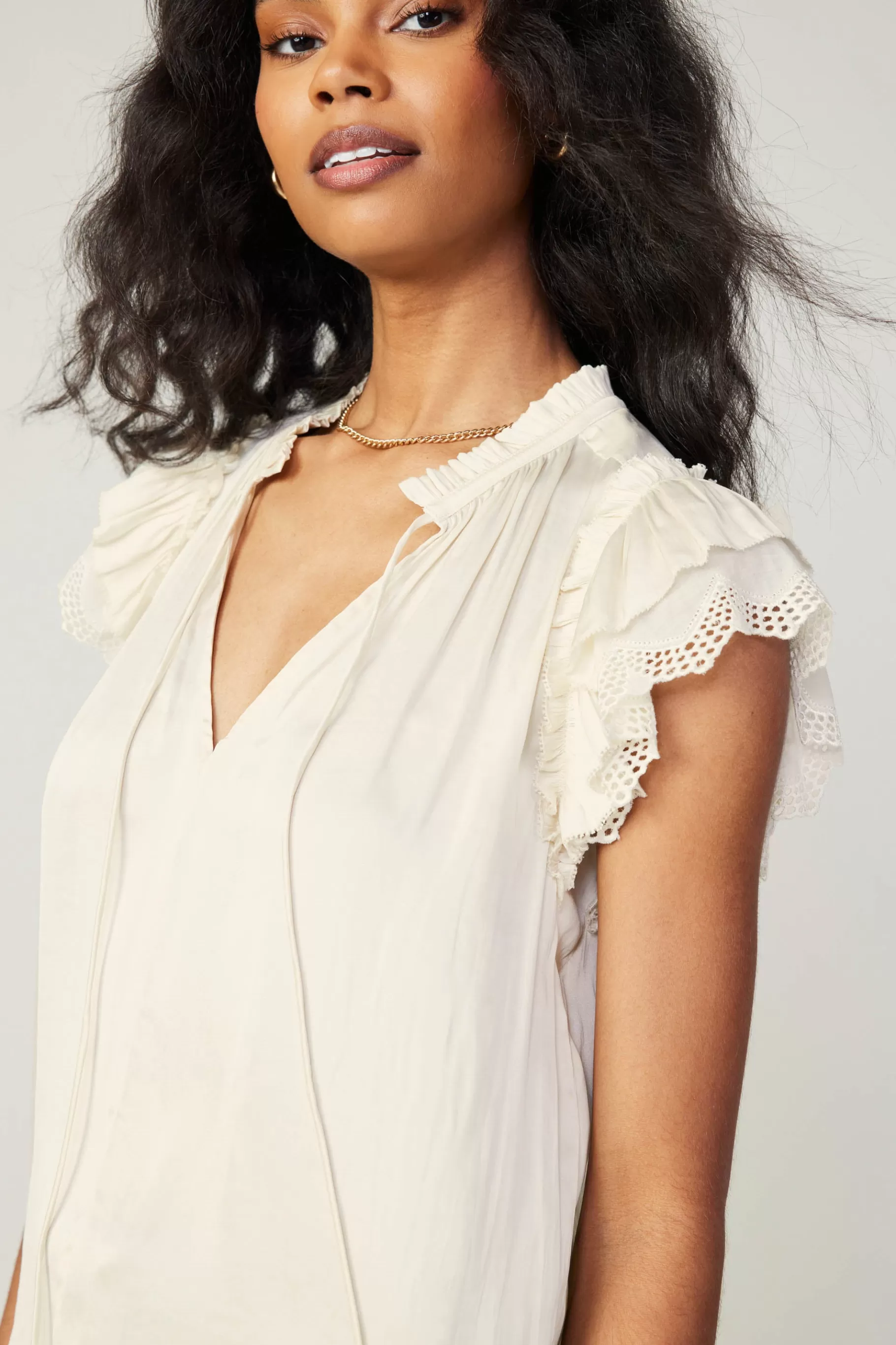 Current Air Short Sleeve Tops>Lace Flutter Sleeve Blouse CREAM