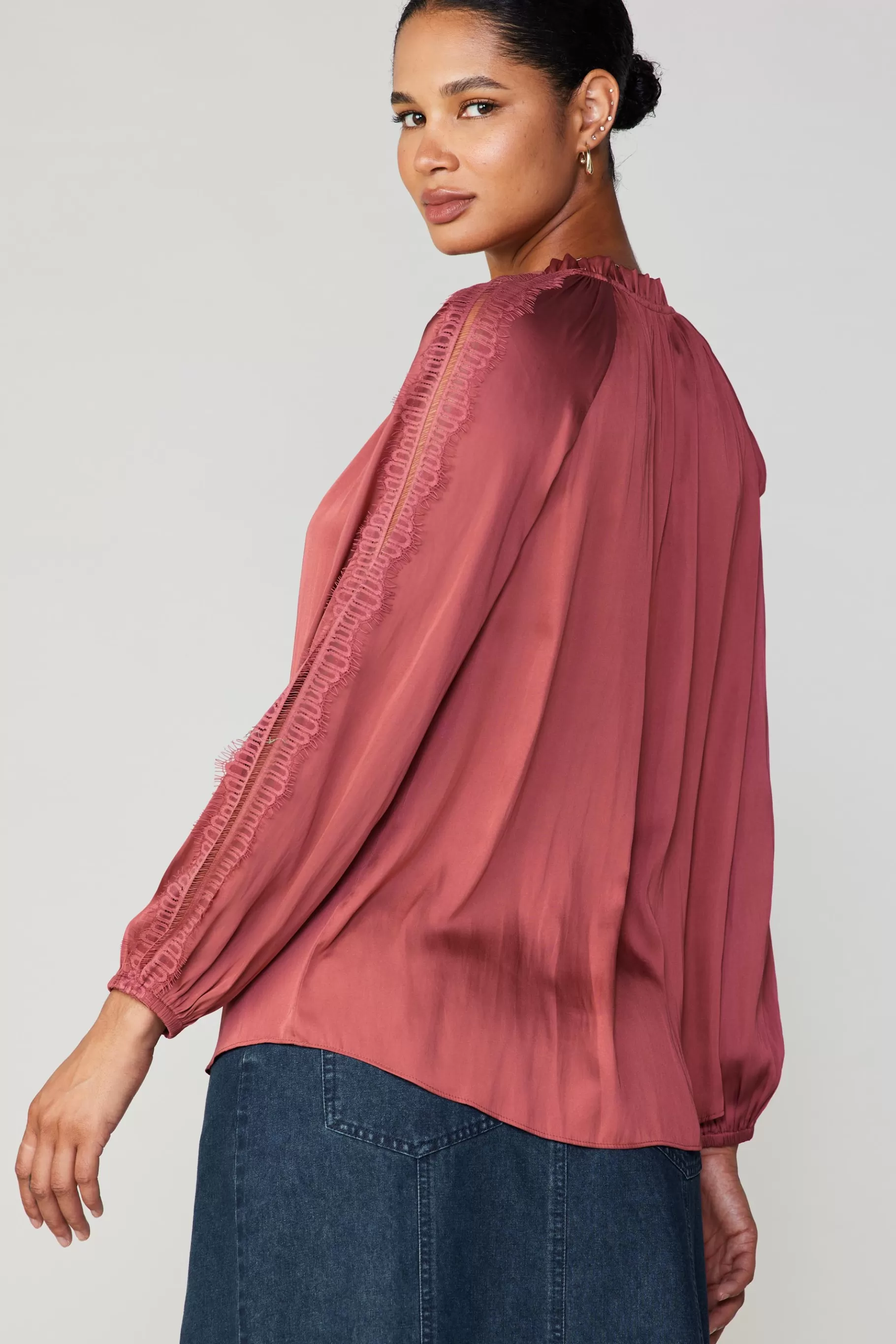 Current Air Long Sleeve Tops>Lace Panel Blouse ROUGE
