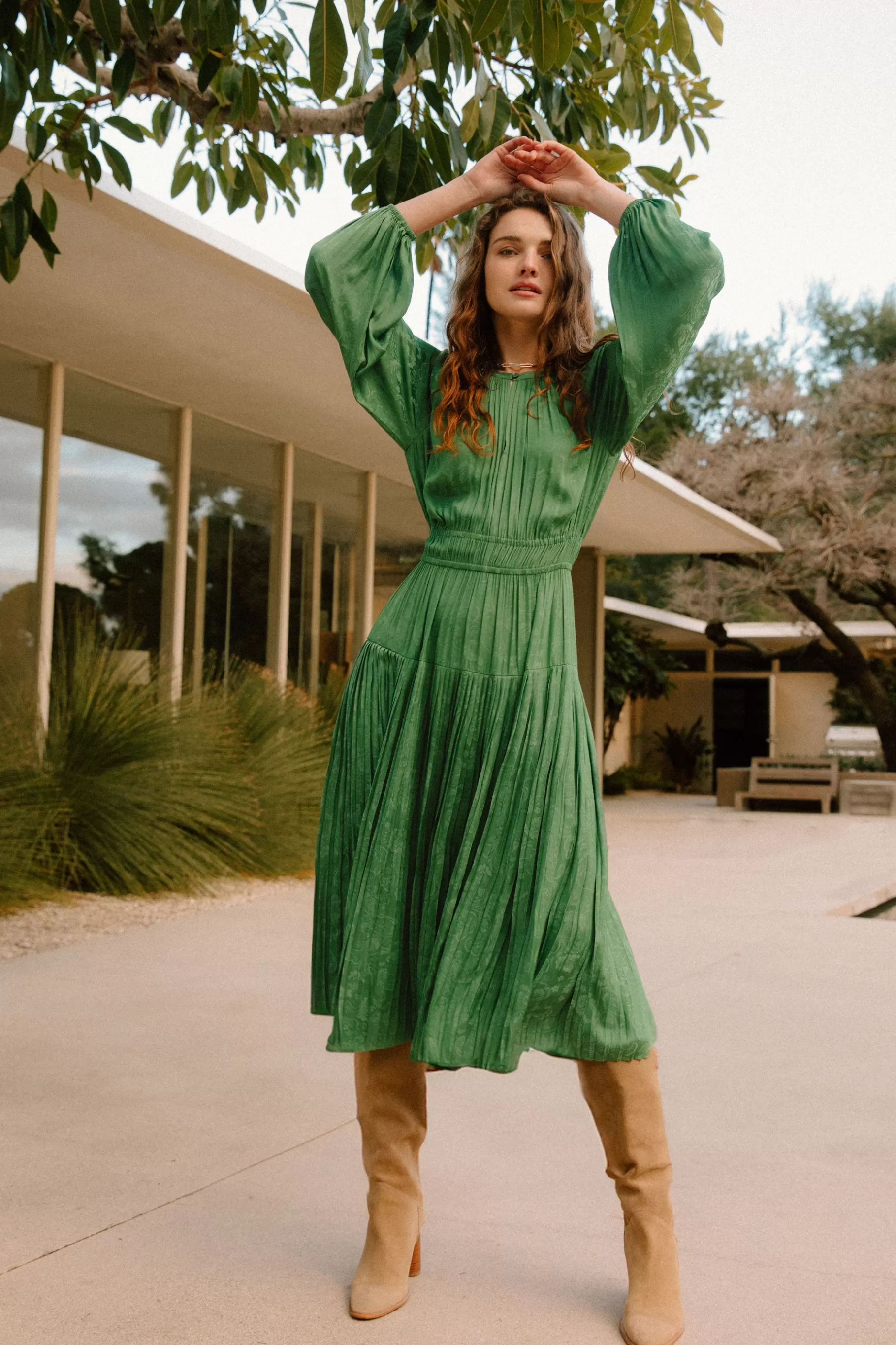 Current Air Midi Dresses>Laraline Paisley Jacquard Midi Dress LEAFGREEN