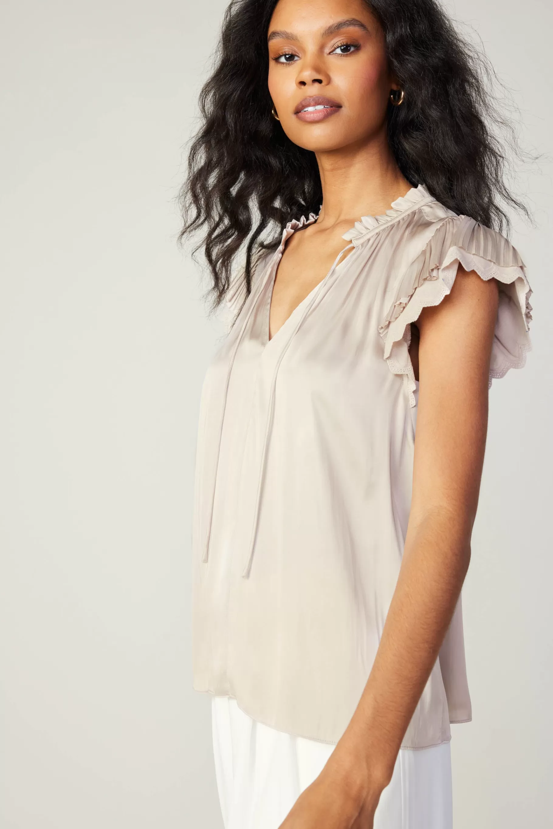 Current Air Short Sleeve Tops>Layered Lace Sleeve Top TAUPE