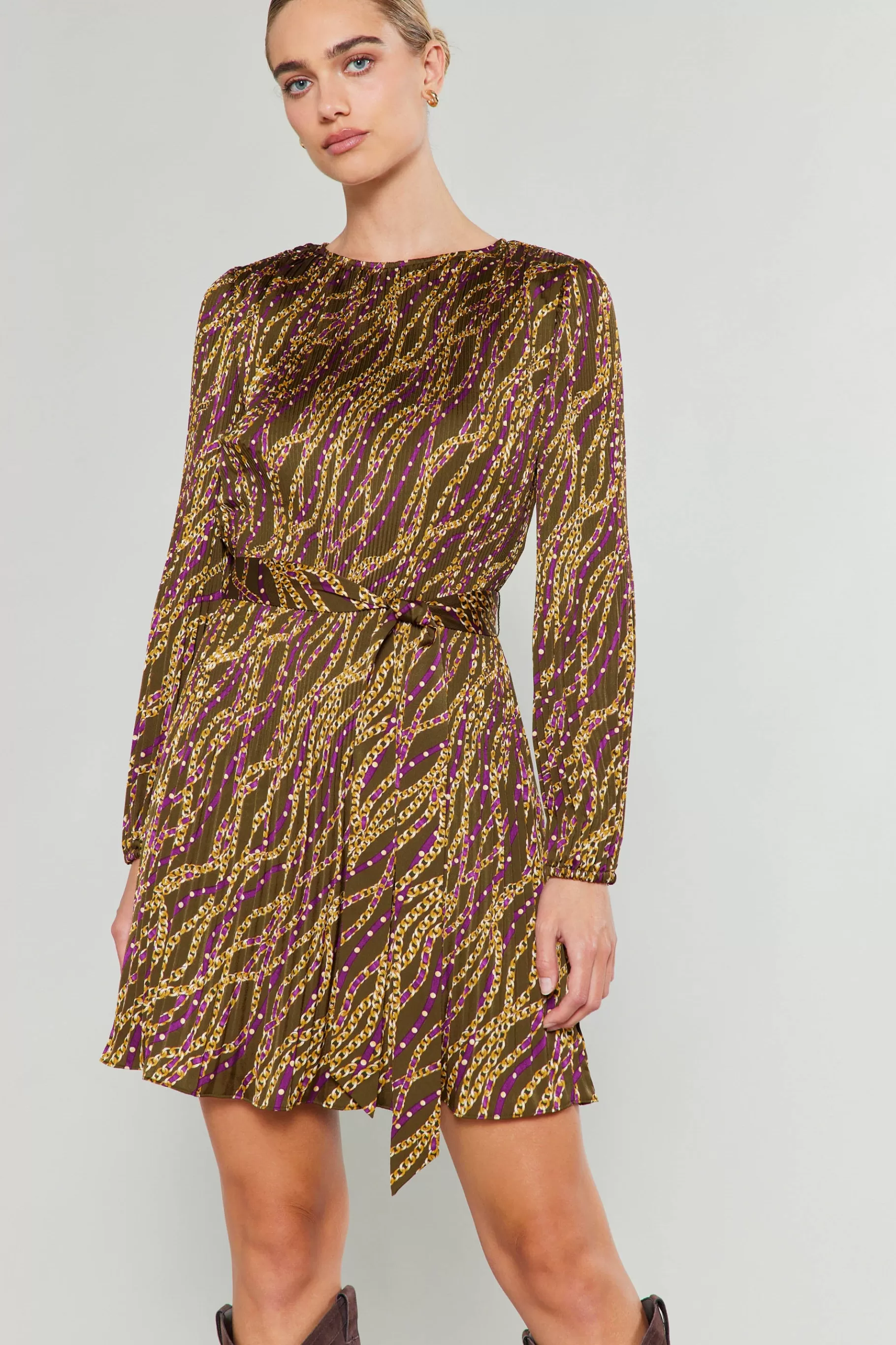 Current Air Mini Dresses>Link Motif Mini Dress OLIVEWINE