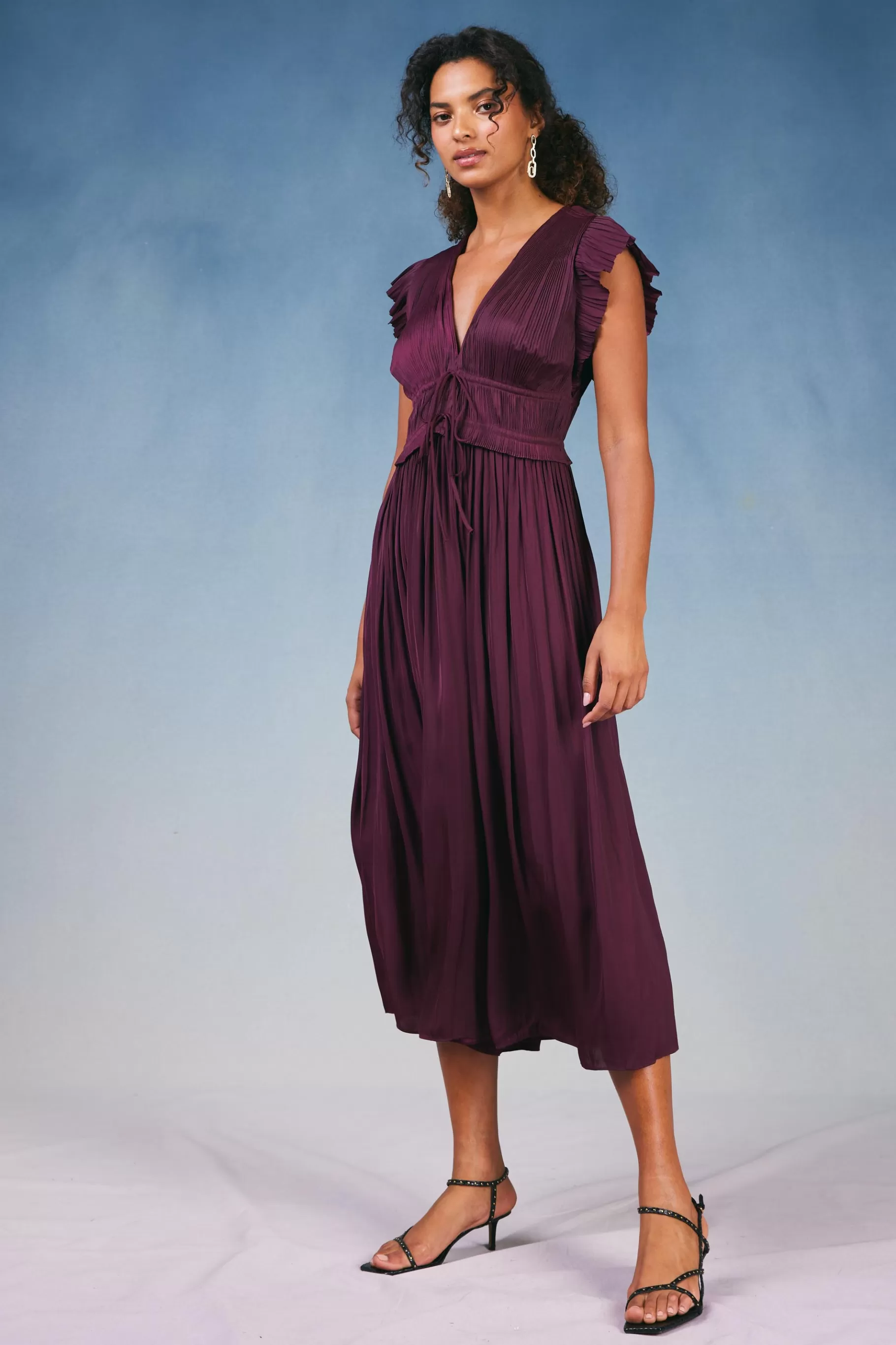 Current Air Maxi Dresses>Mara Pleated Maxi Dress BURGUNDY