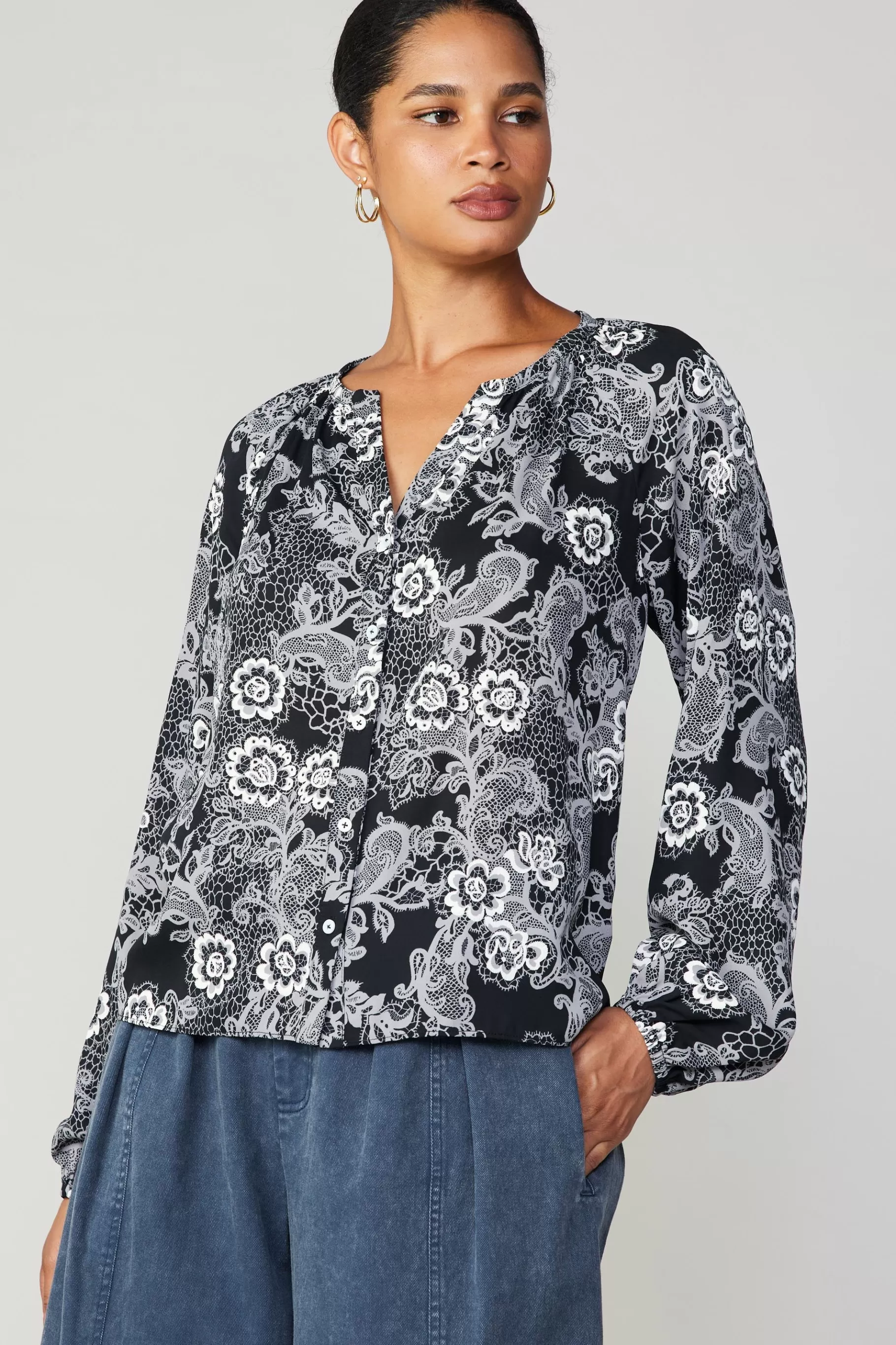 Current Air Long Sleeve Tops>Noir Floral Blouse MONOFLORAL