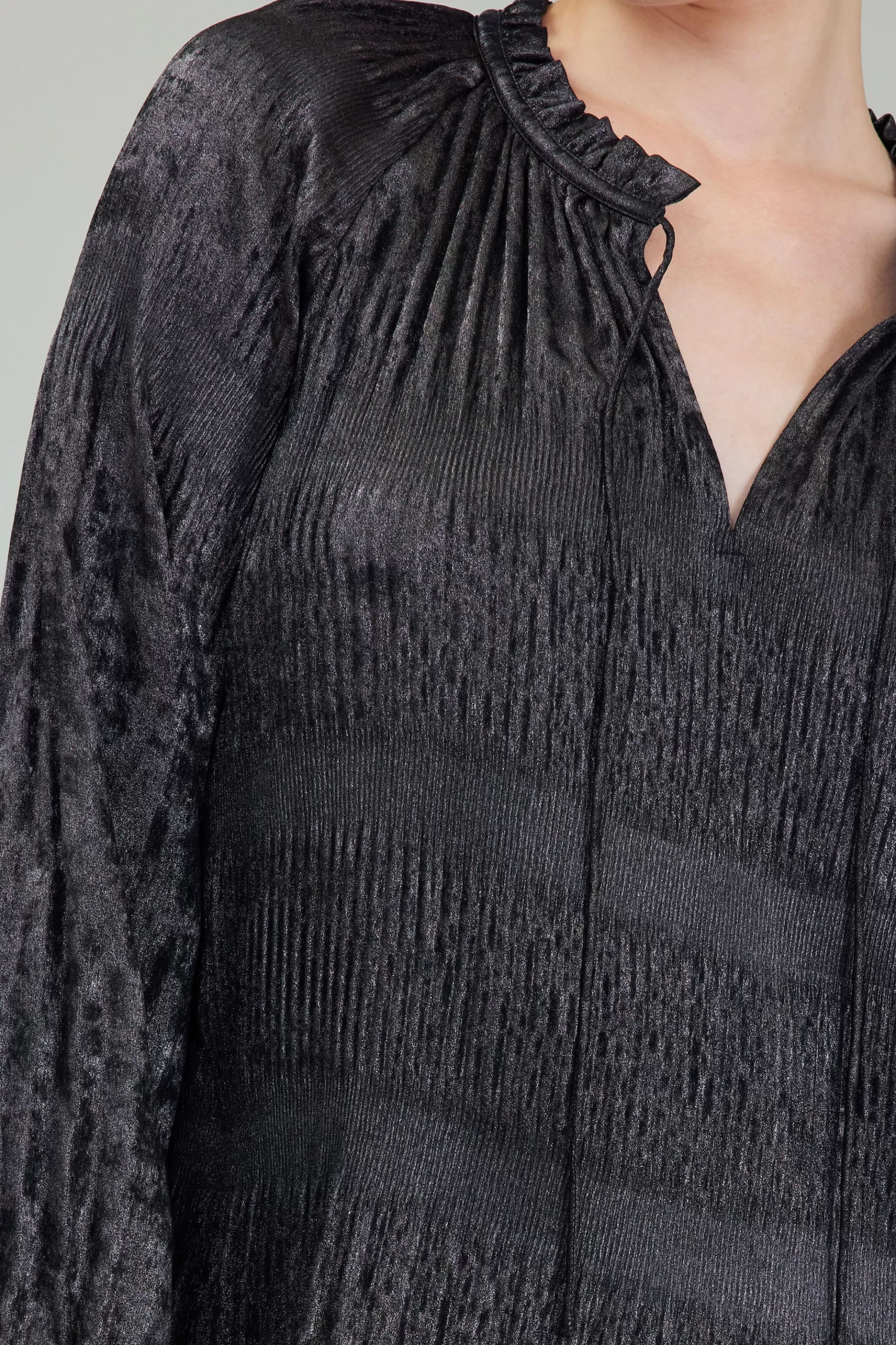 Current Air Long Sleeve Tops>Opalescent Pleated Blouse PLUMGUNMETAL