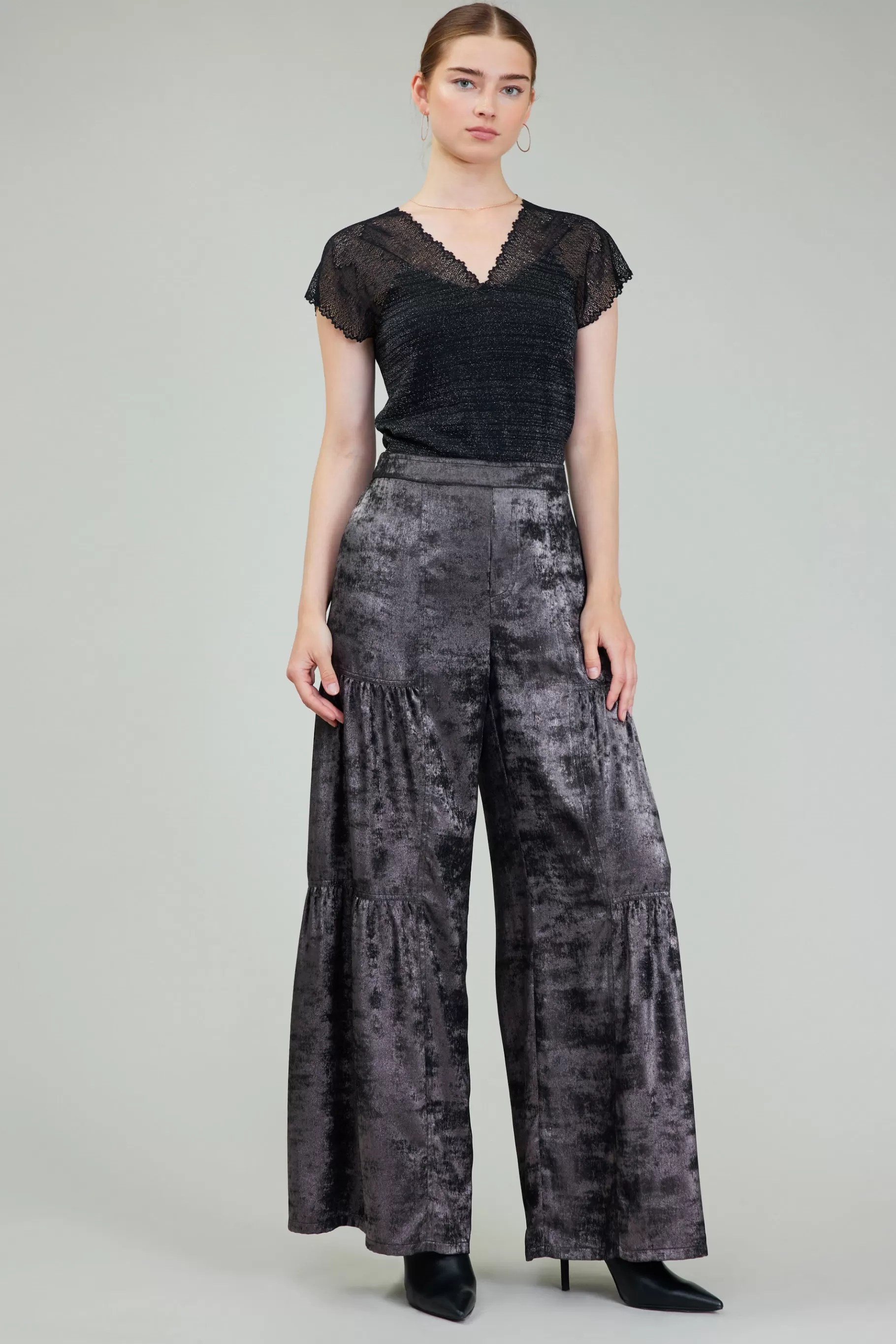 Current Air Pants>Opalescent Textured Tiered Pants PLUMGUNMETAL