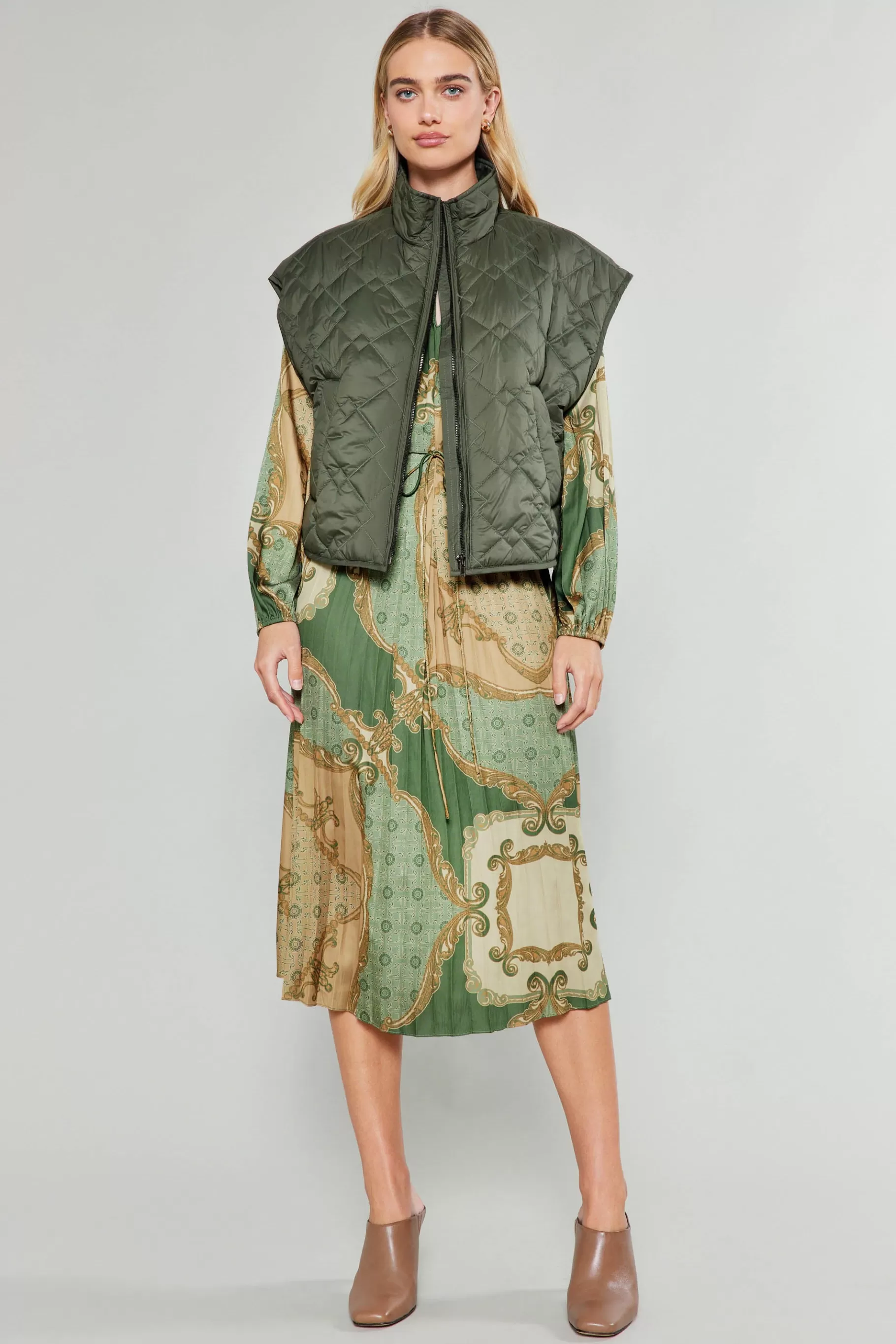 Current Air Coats & Jackets>Oversize Quilted Vest DARKSAGE