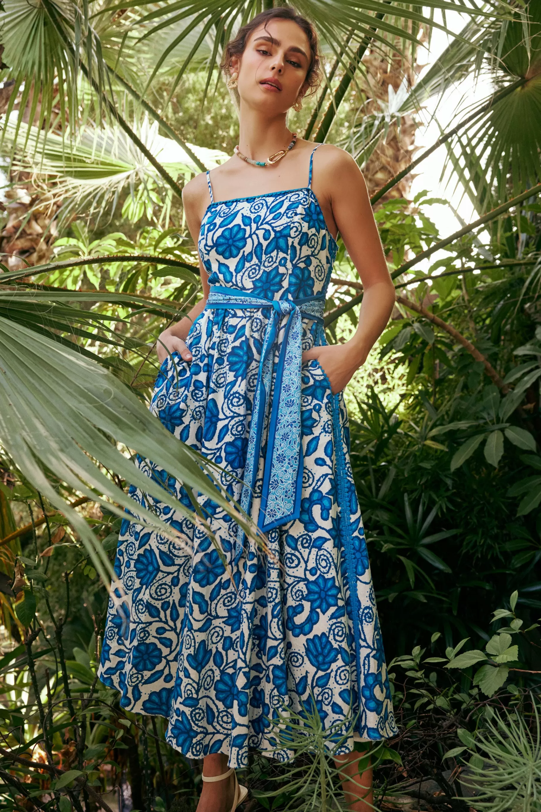 Current Air Midi Dresses>Painterly Floral Midi Dress BLUEMLT