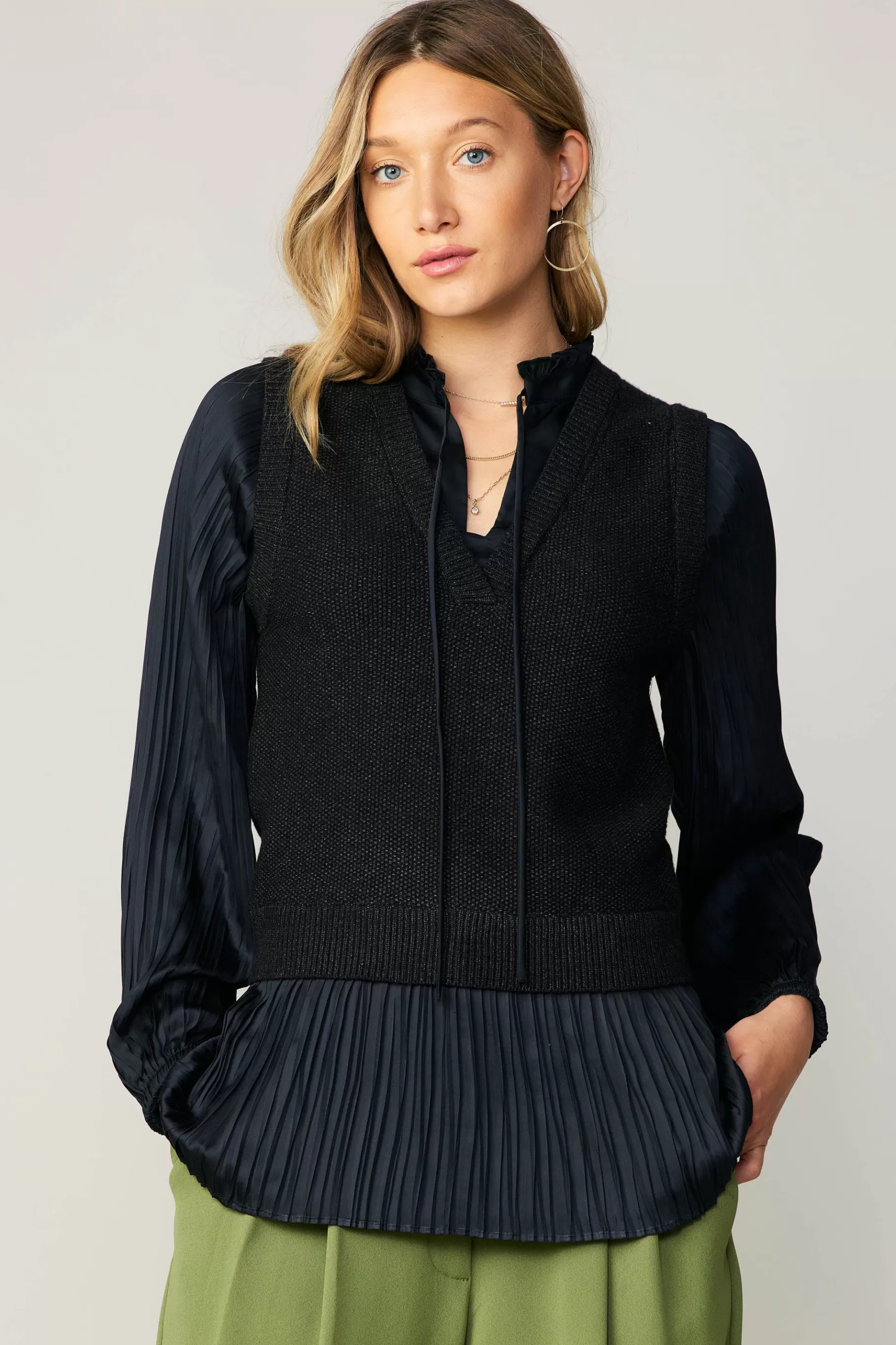 Current Air Sweaters>Pleated Blouse Sweater Vest BLACK