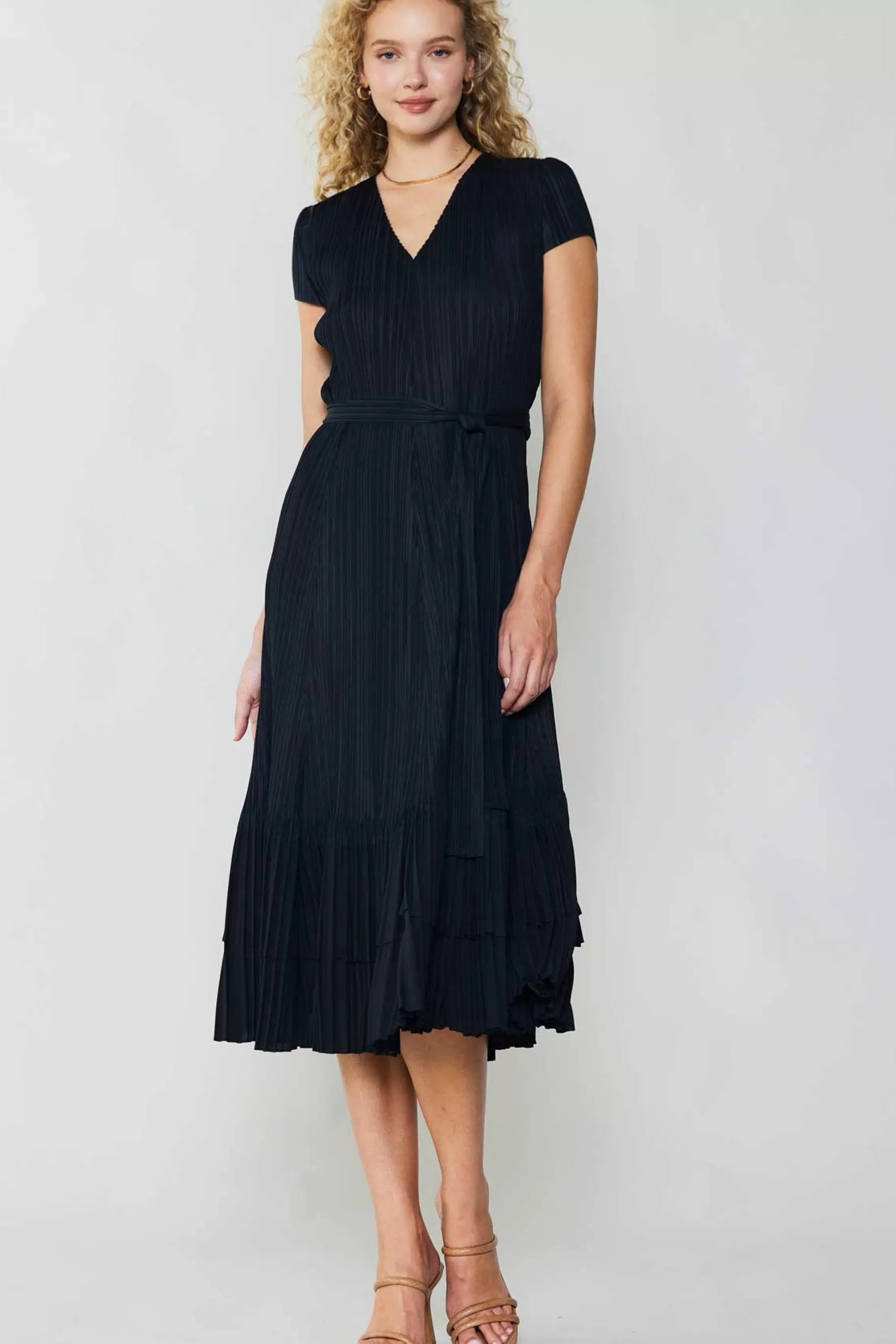 Current Air Midi Dresses>Pleated Midi Dress BLACK