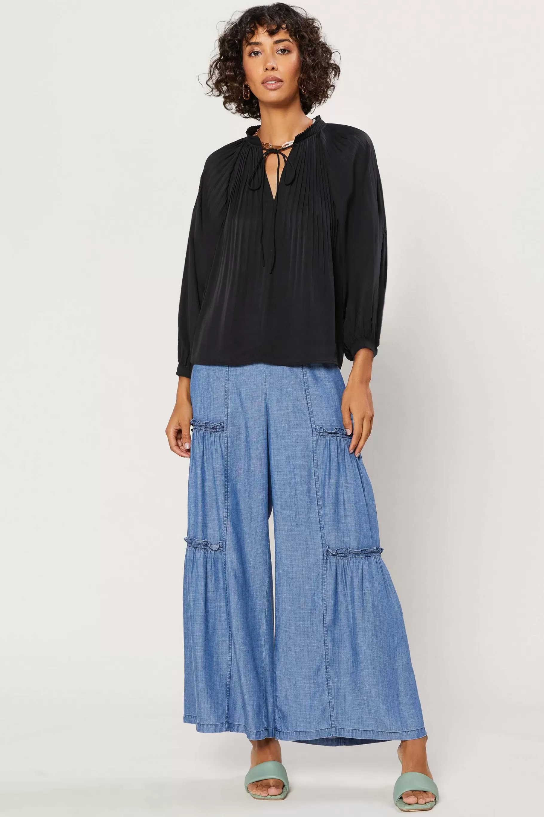 Current Air Long Sleeve Tops>Pleated Split Neck Top BLACK
