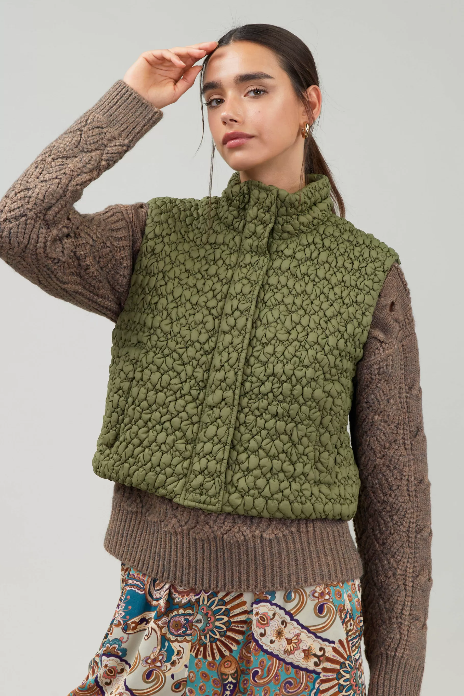 Current Air Coats & Jackets>Quilted Cropped Vest OLIVE