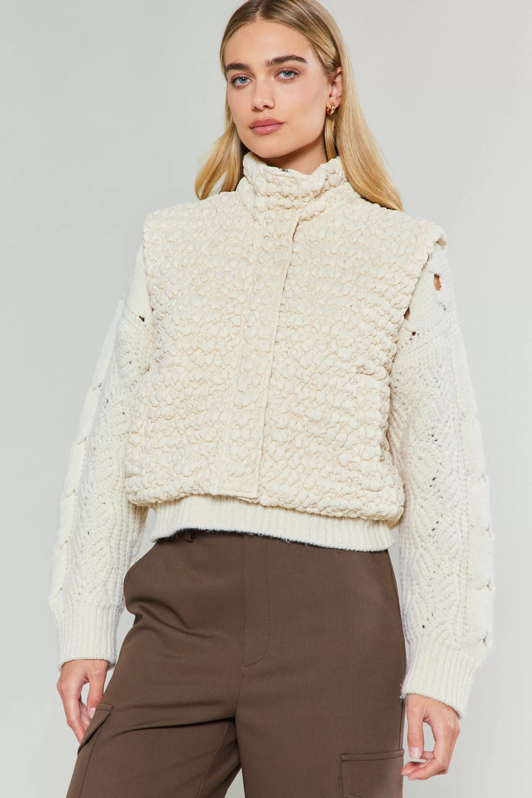 Current Air Coats & Jackets>Quilted Cropped Vest IVORY