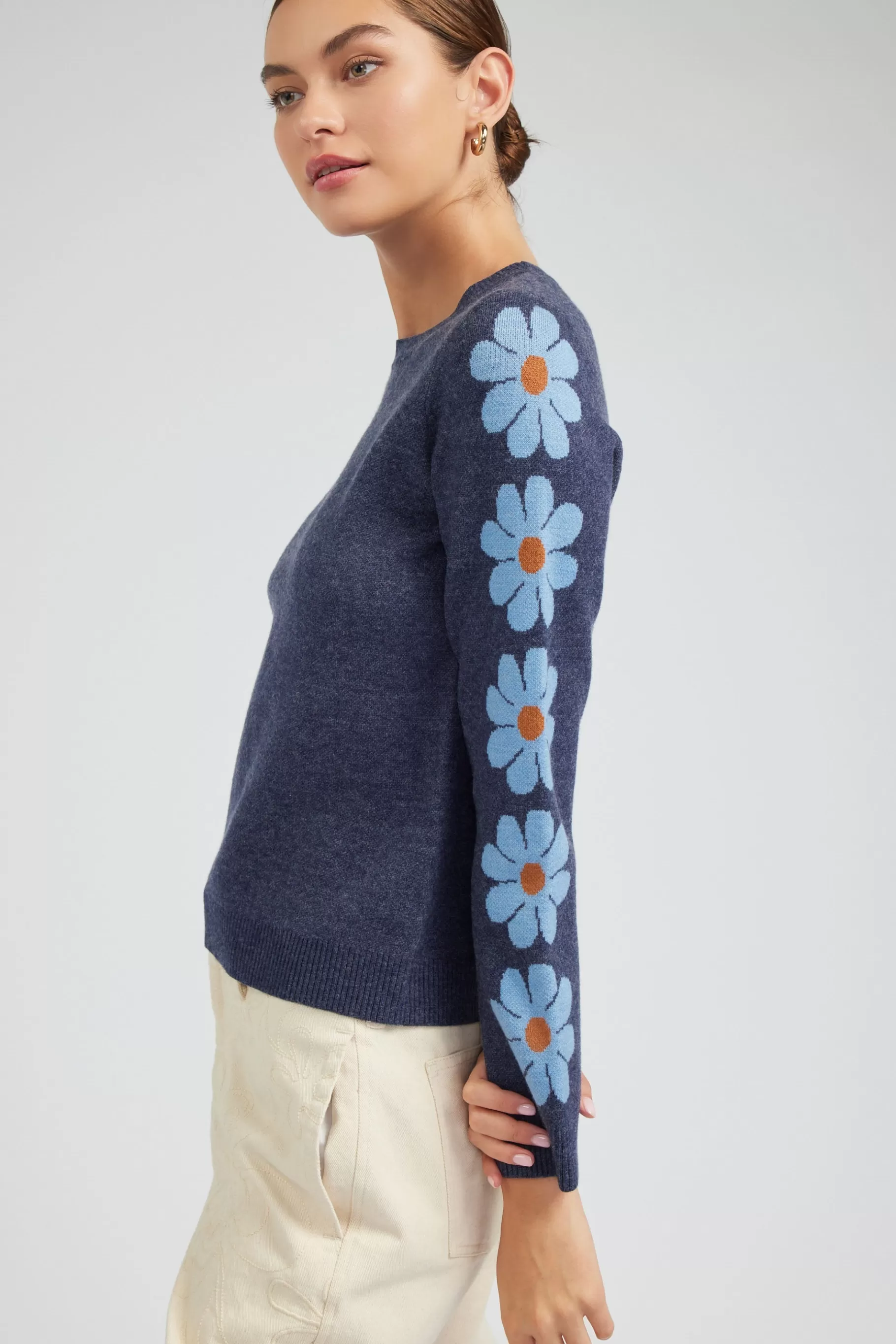 Current Air Knitwear | Sweaters>Retro Daisy Motif Sweater NAVY