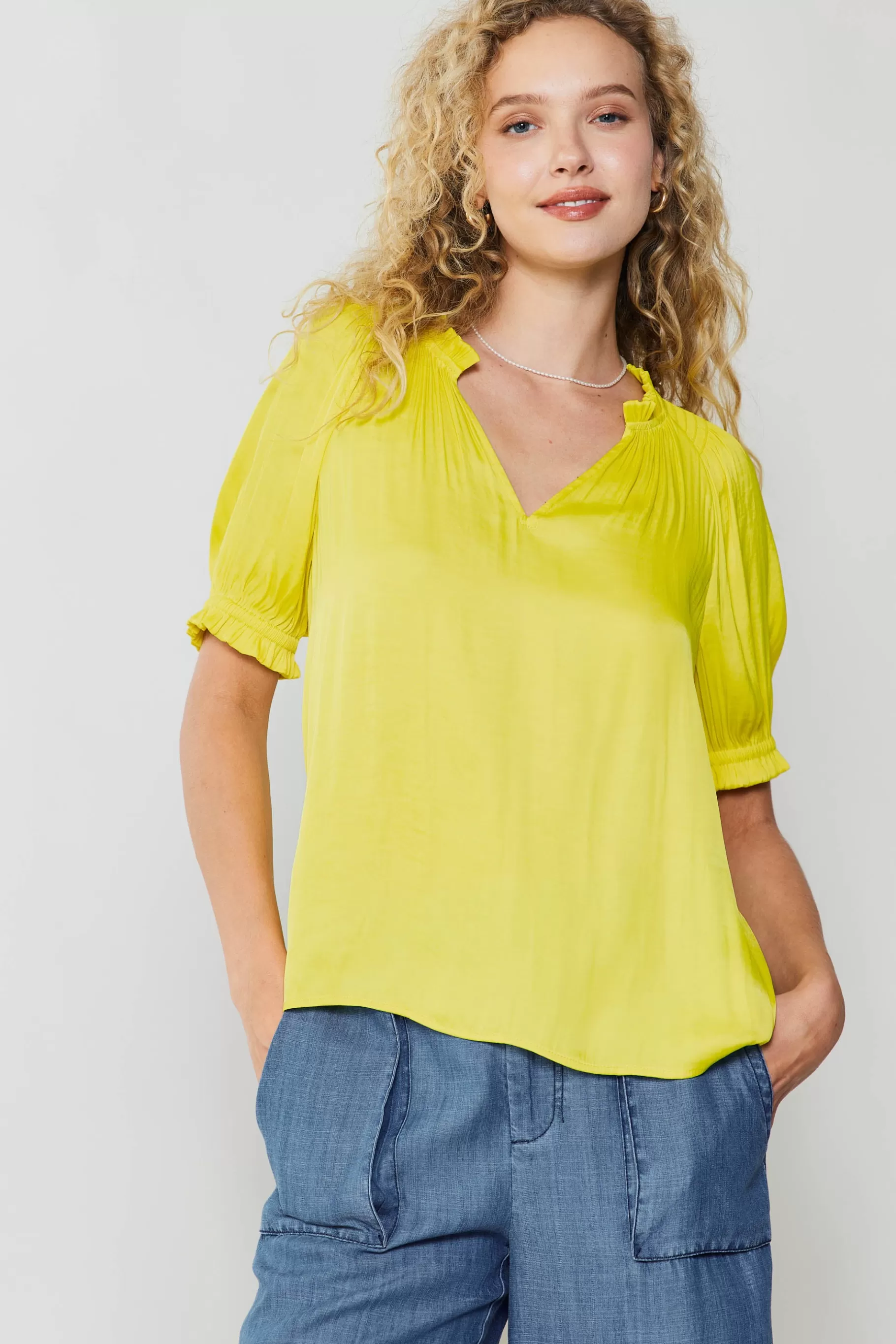 Current Air Short Sleeve Tops>Ruffled Cuff Blouse PINEAPPLE