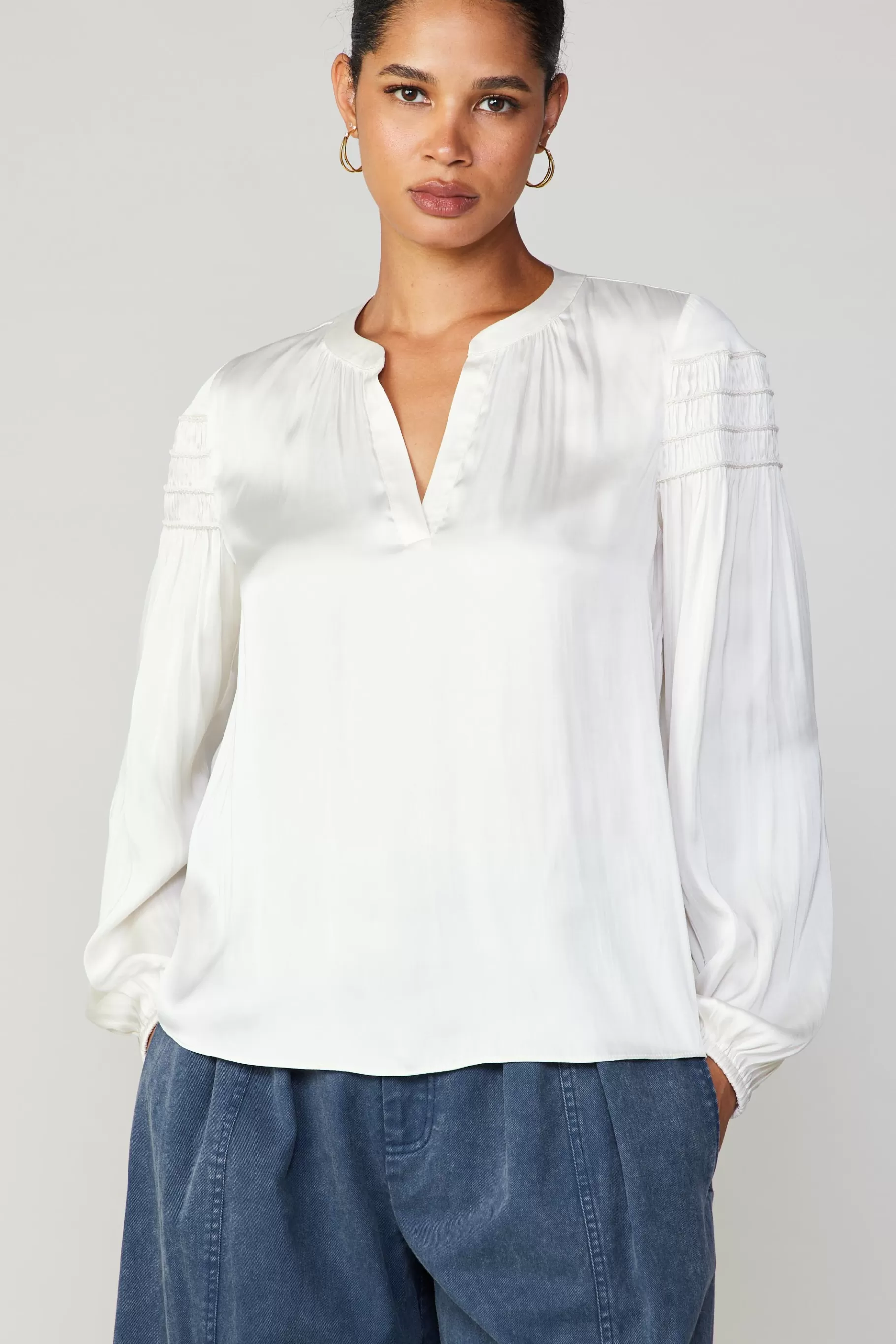 Current Air Long Sleeve Tops>Smocked Sleeve Blouse ECRU
