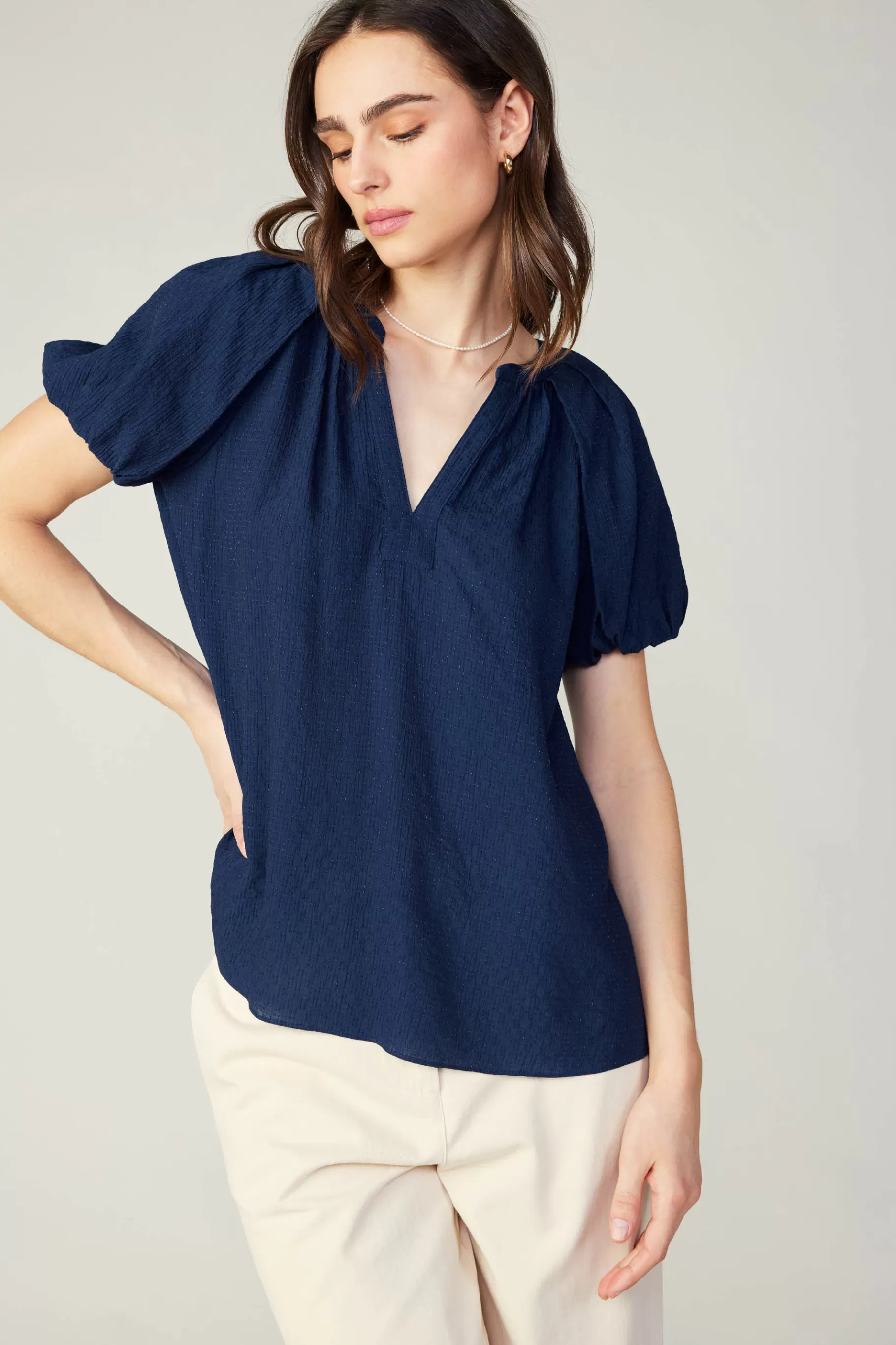 Current Air Short Sleeve Tops>Split Neckline Top NAVY