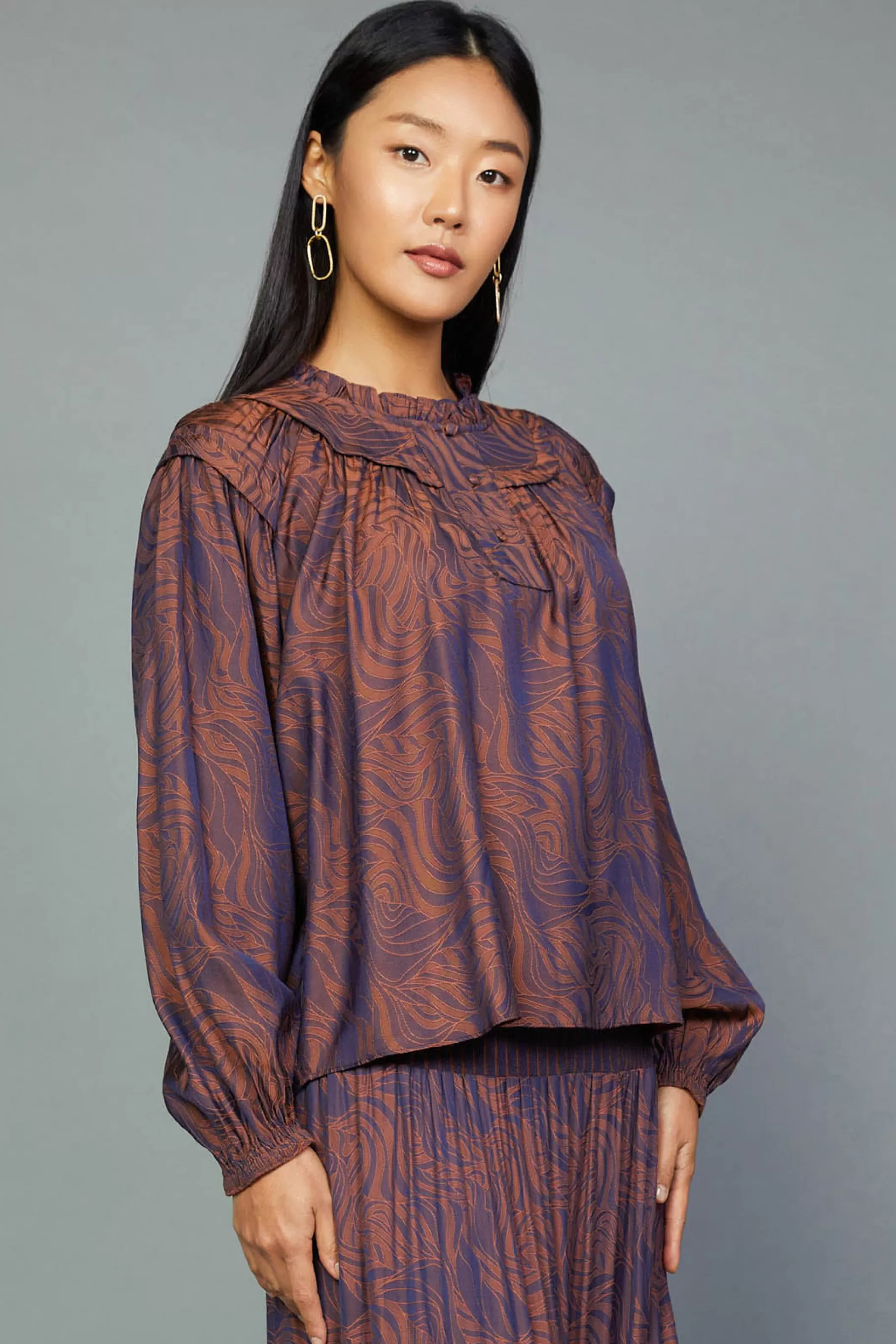 Current Air Long Sleeve Tops>Swirl Motif Blouse PURPLE-ORANGE