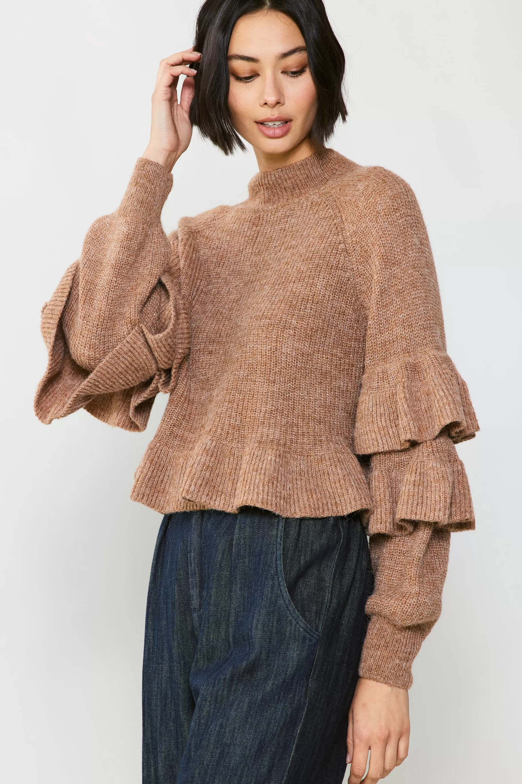 Current Air Sweaters>Tiered Sleeve Sweater LATTE