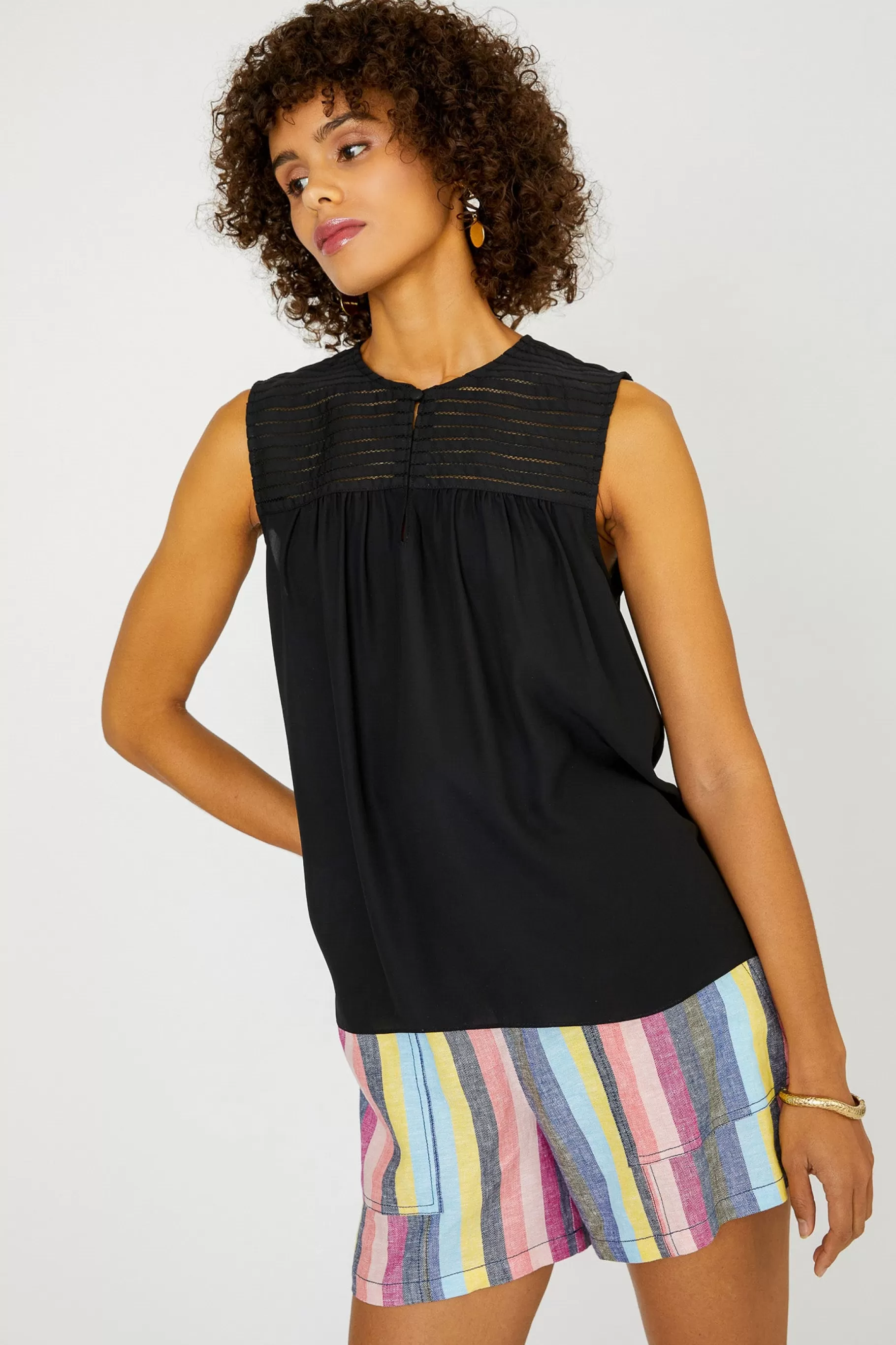 Current Air Sleeveless Tops>Yoke Detail Tank Top BLACK